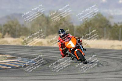 media/Dec-04-2025-Racers Edge (Thu) [[5ebc9f124d]]/3-B Group/1-Session 1 (Turn 7)/